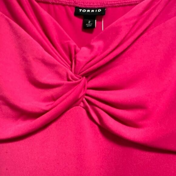 Torrid Pink Studio Knit Sweetheart Twist Top Size 2 2XL NWT - Picture 5 of 10